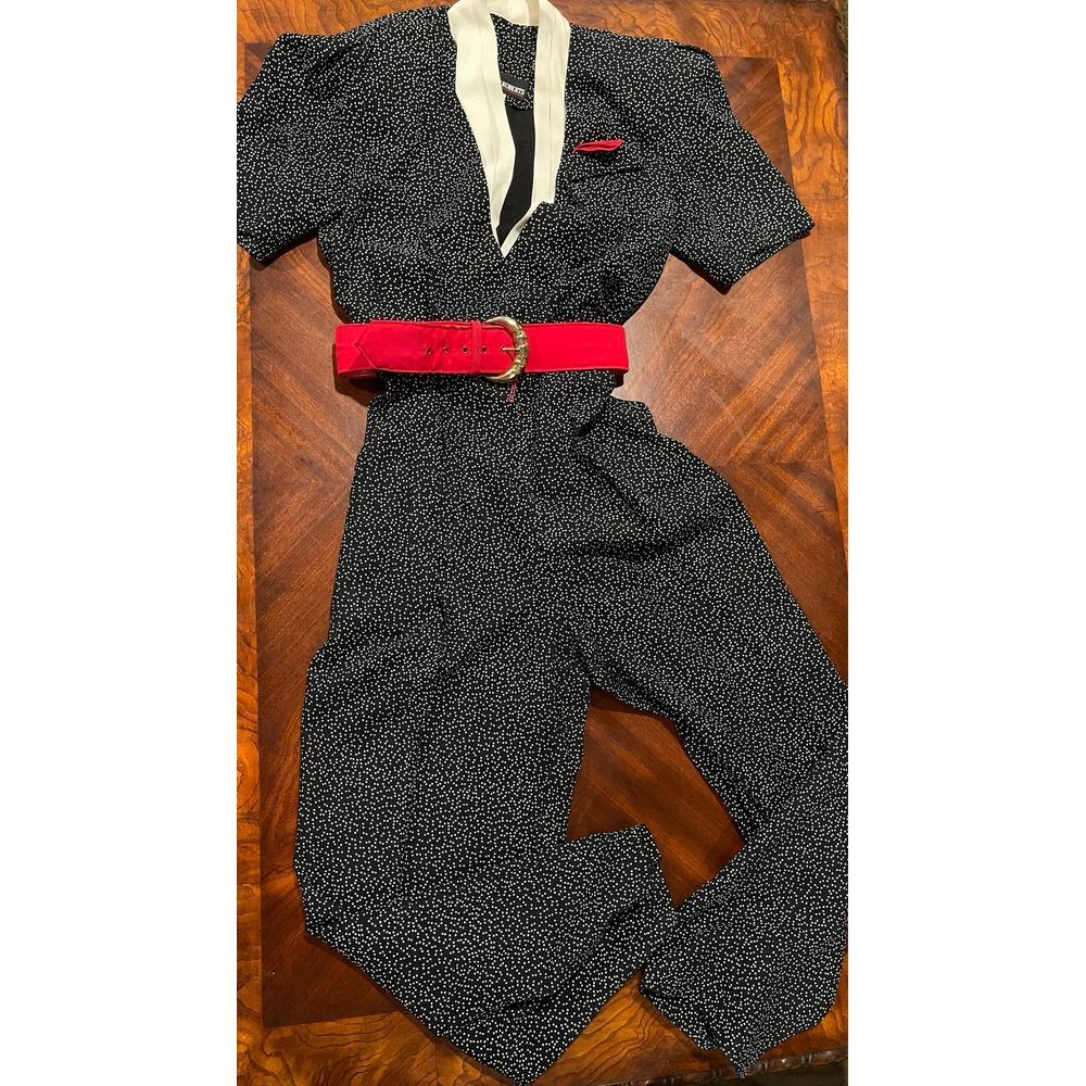 Vtg John Roberts women's belted polka dots jumpsuit fits like a medium‎